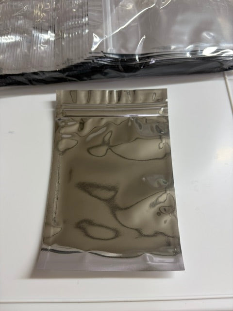 80 Clear front with Silver back Mylar resealable 4 x 6 Pouches