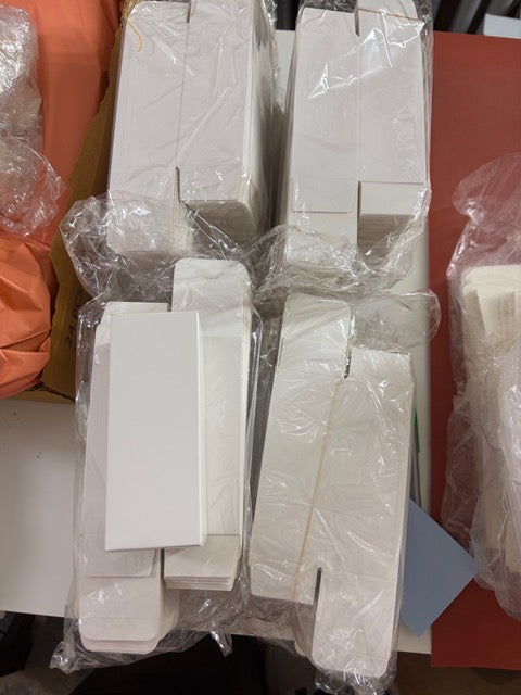 118 white boxes for bottles      (sku0005)