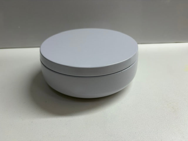 11 White Gloss large candle tins with lids - 10 oz (ct2)